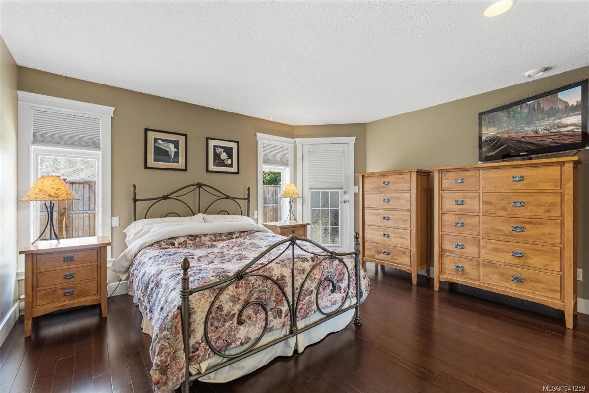 769 Anson Pl, Qualicum Beach, BC