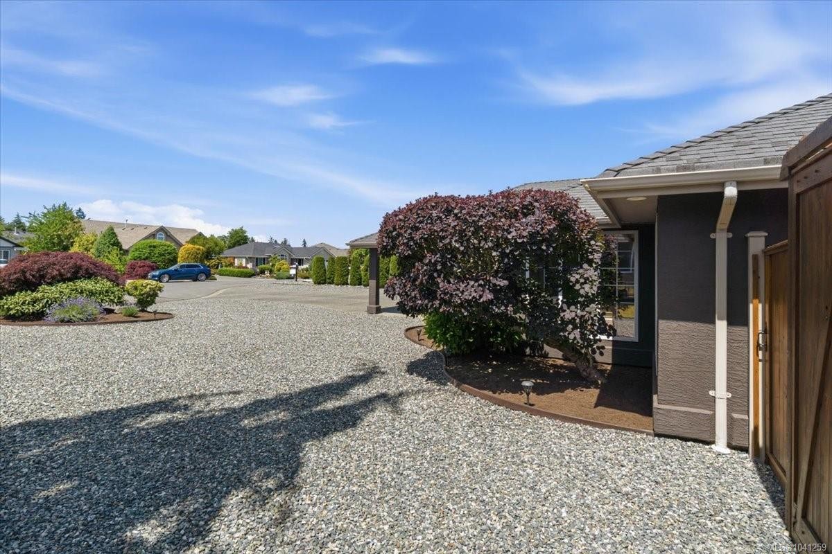 769 Anson Pl, Qualicum Beach, BC