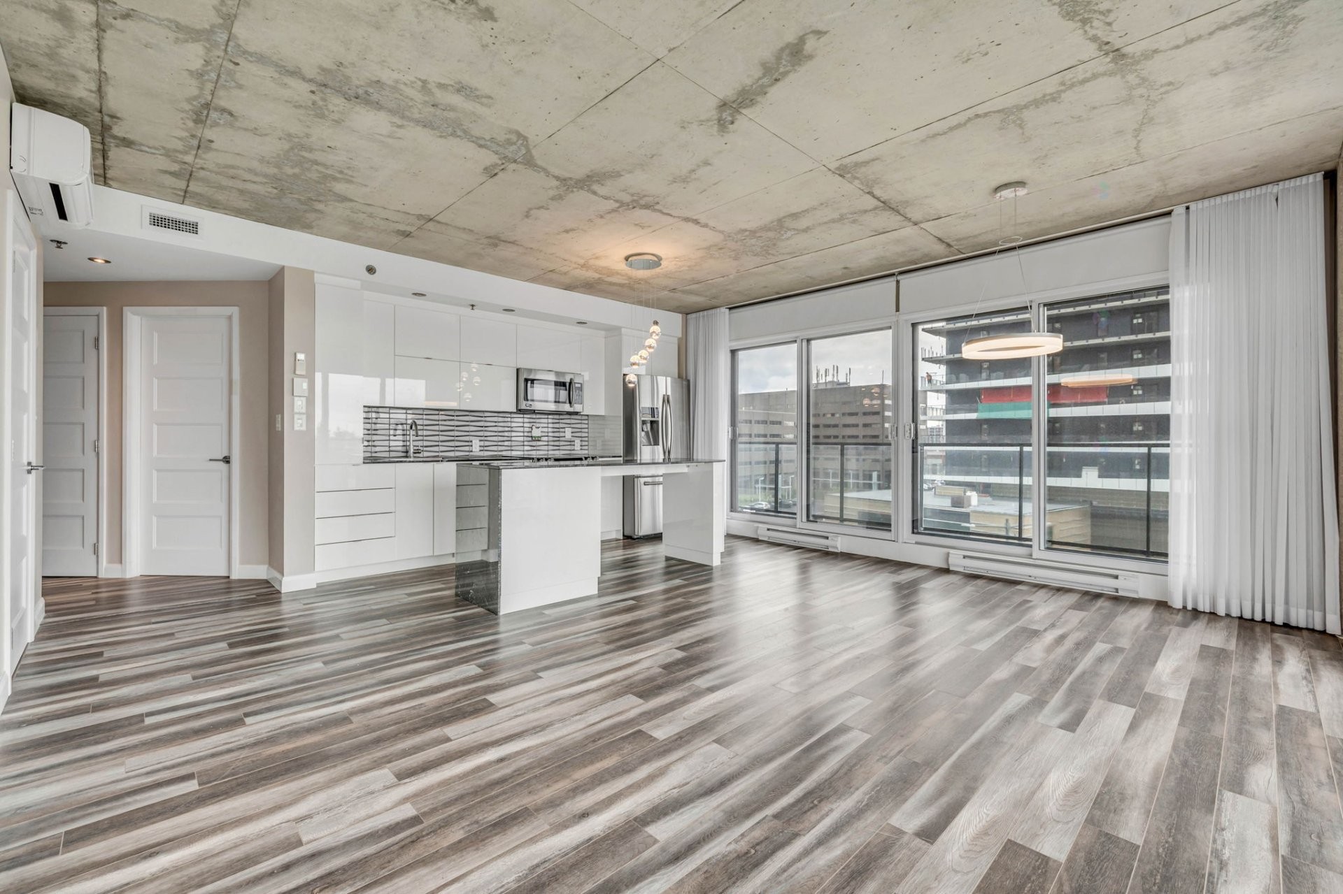 Salle familiale - 521-937 Av. Roland-Beaudin, Québec (Sainte-Foy/Sillery/Cap-Rouge), QC