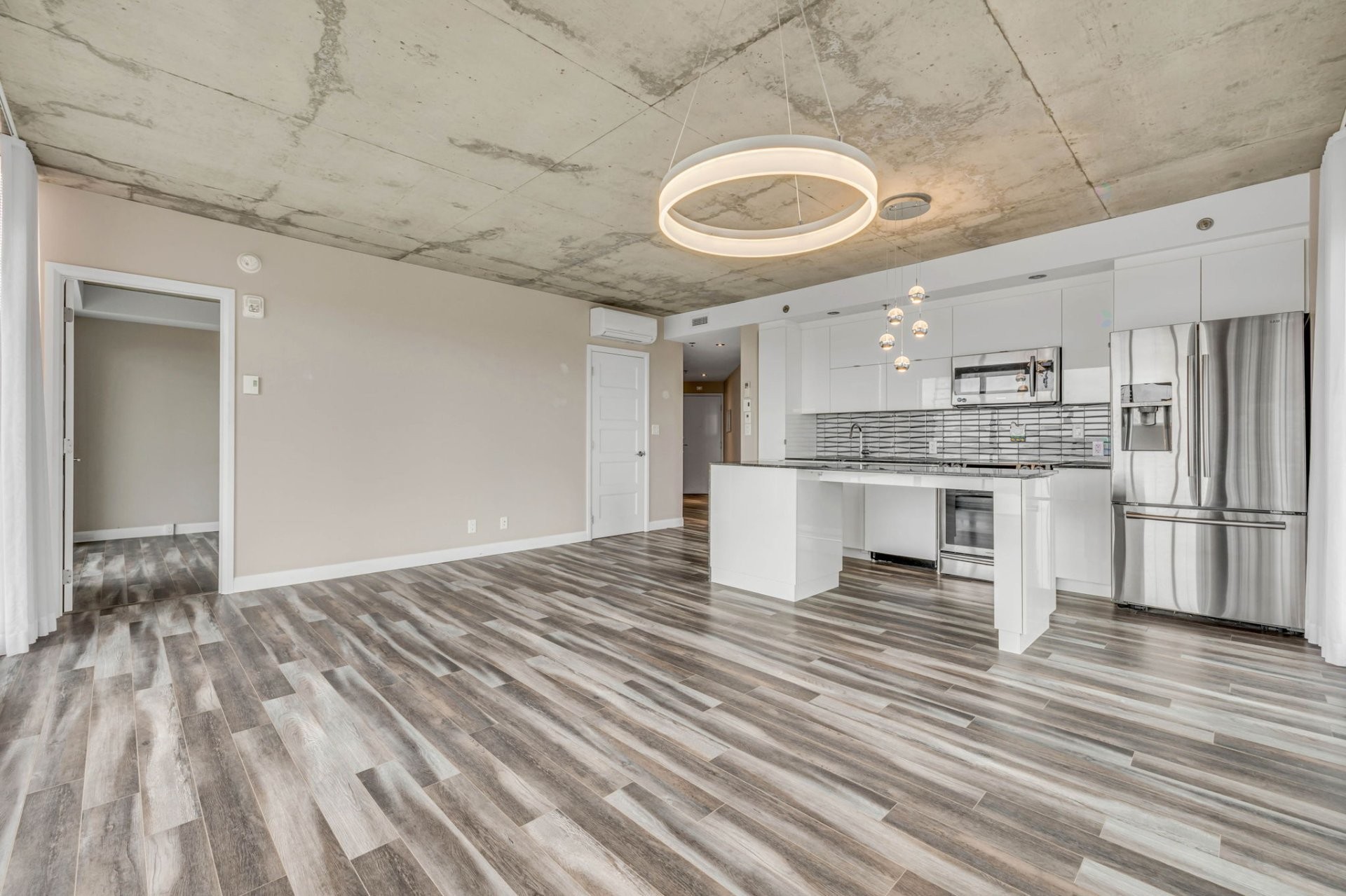 Salle familiale - 521-937 Av. Roland-Beaudin, Québec (Sainte-Foy/Sillery/Cap-Rouge), QC