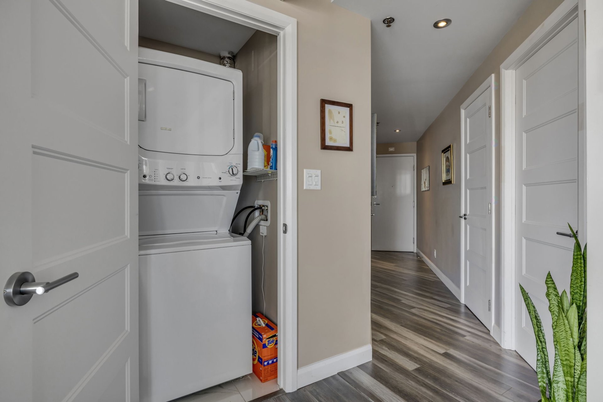Salle de lavage - 521-937 Av. Roland-Beaudin, Québec (Sainte-Foy/Sillery/Cap-Rouge), QC