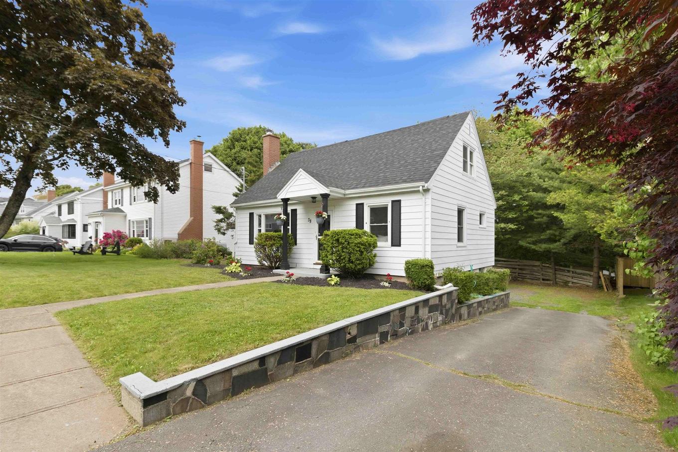 38 Walton Drive, Halifax, NS
