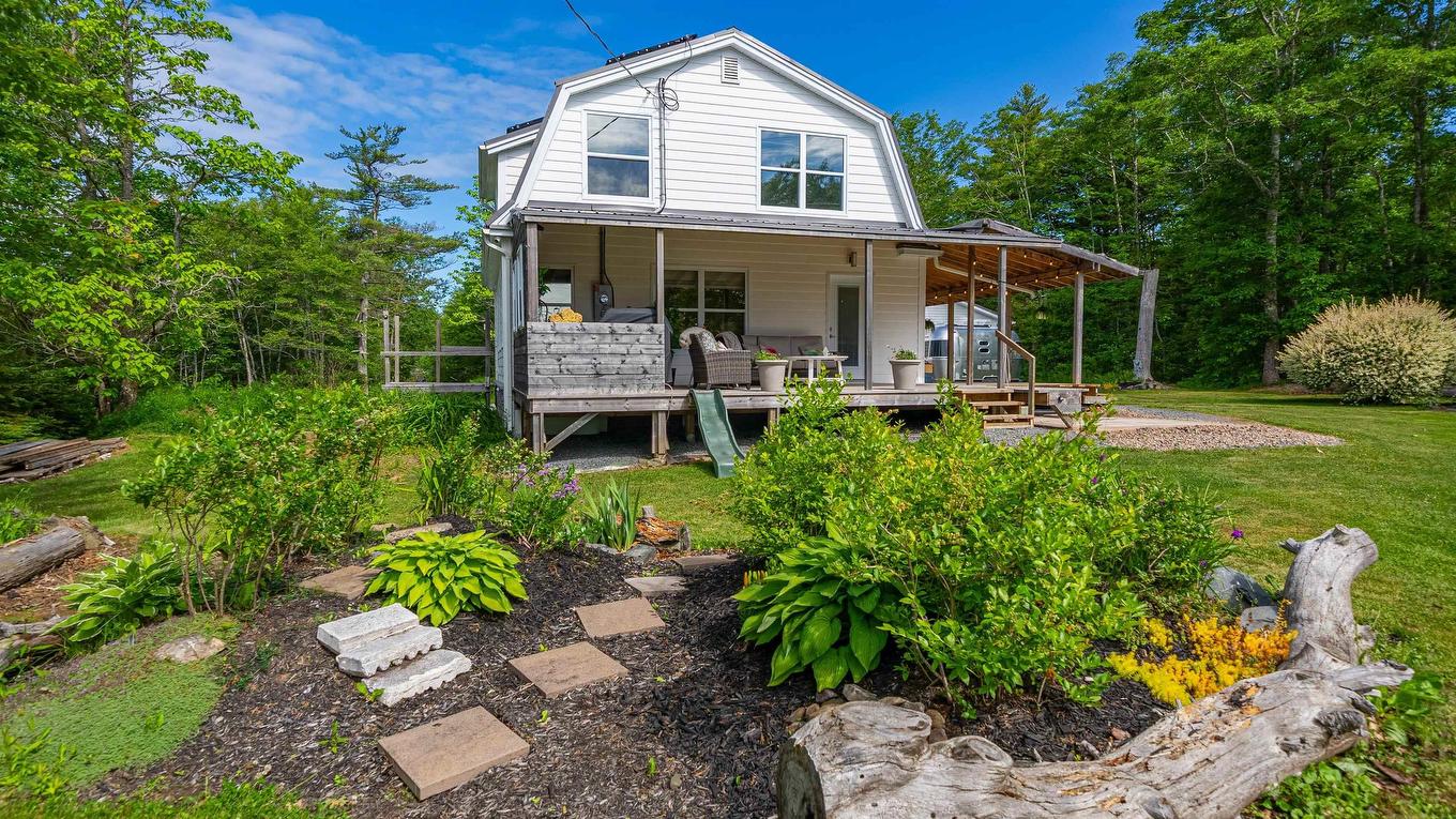 35 Riverside Lane, Enfield, NS
