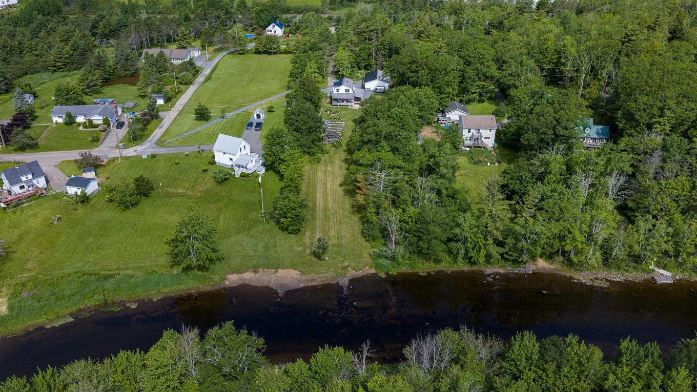 35 Riverside Lane, Enfield, NS