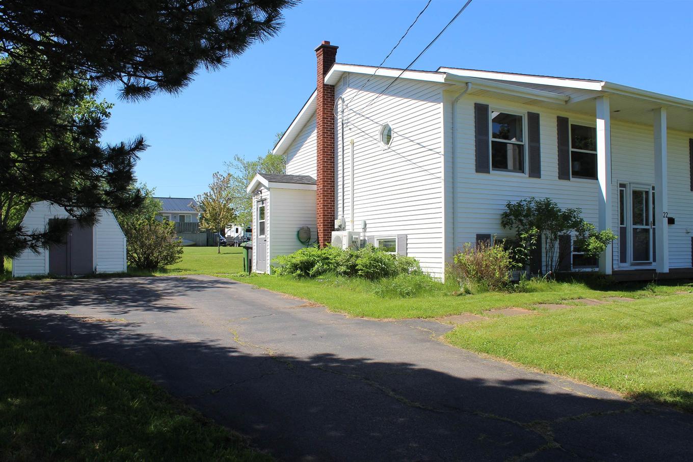 22 Maclauchlan Drive, Stratford, PE