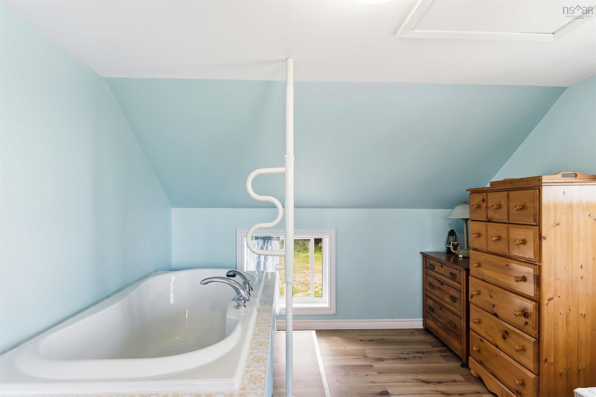 7939 Highway 101, Barton, NS