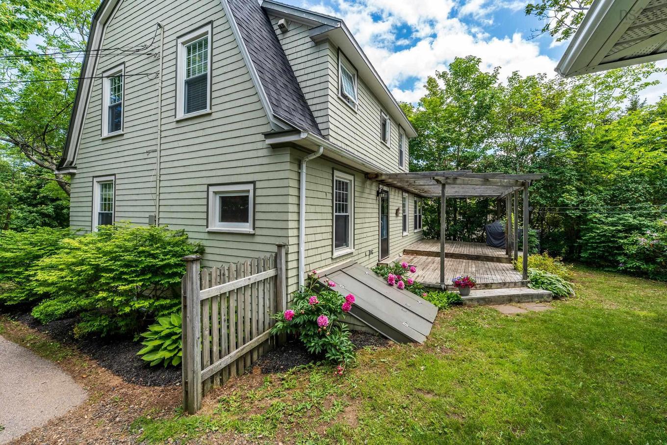 5 Warwick Street, Digby, NS
