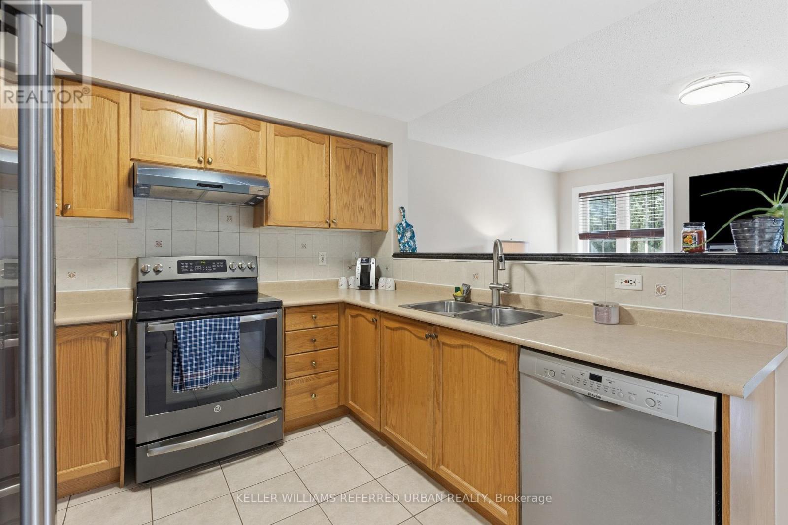 129 Dolce Crescent, Vaughan, ON