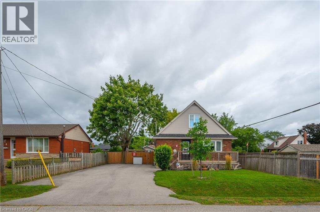 2 Cherry Avenue, Grimsby, ON