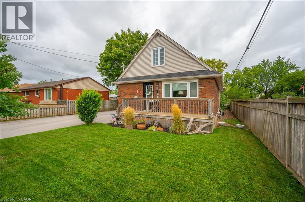 2 Cherry Avenue, Grimsby, ON