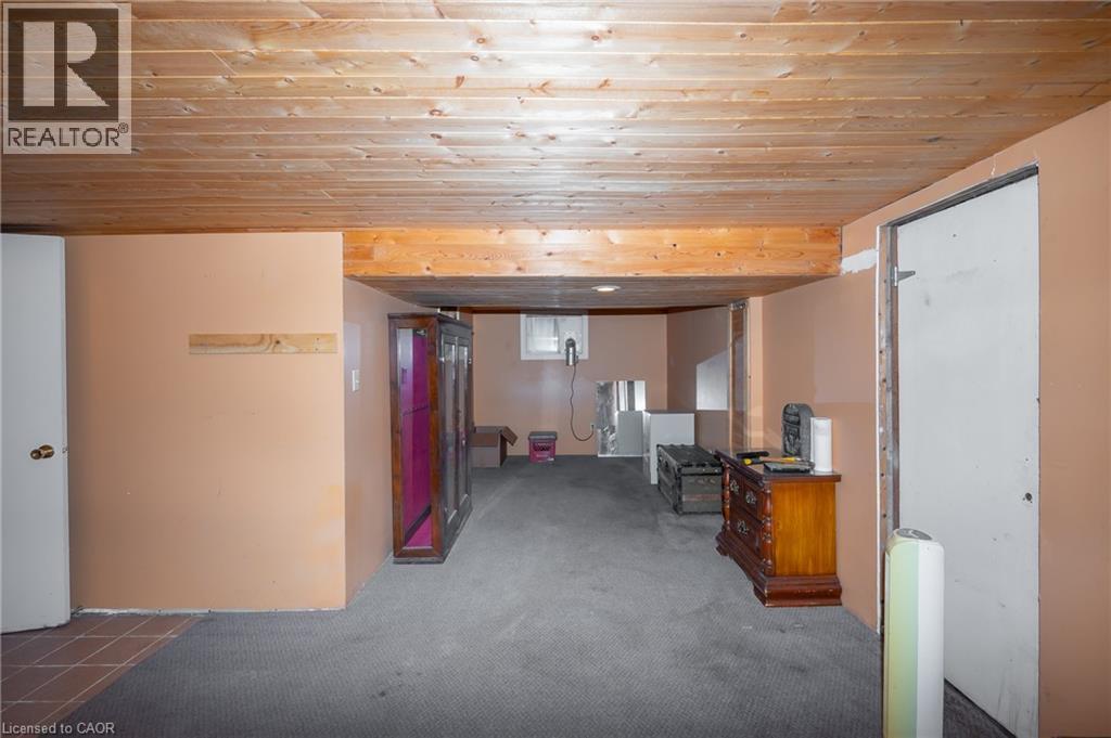 2 Cherry Avenue, Grimsby, ON