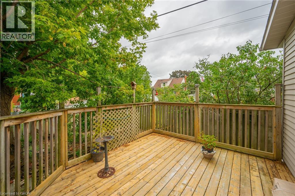 2 Cherry Avenue, Grimsby, ON