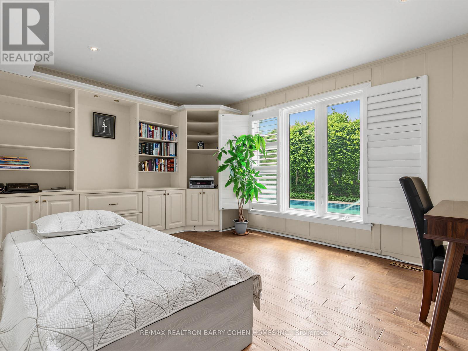 8 Boldmere Crescent, Toronto, ON
