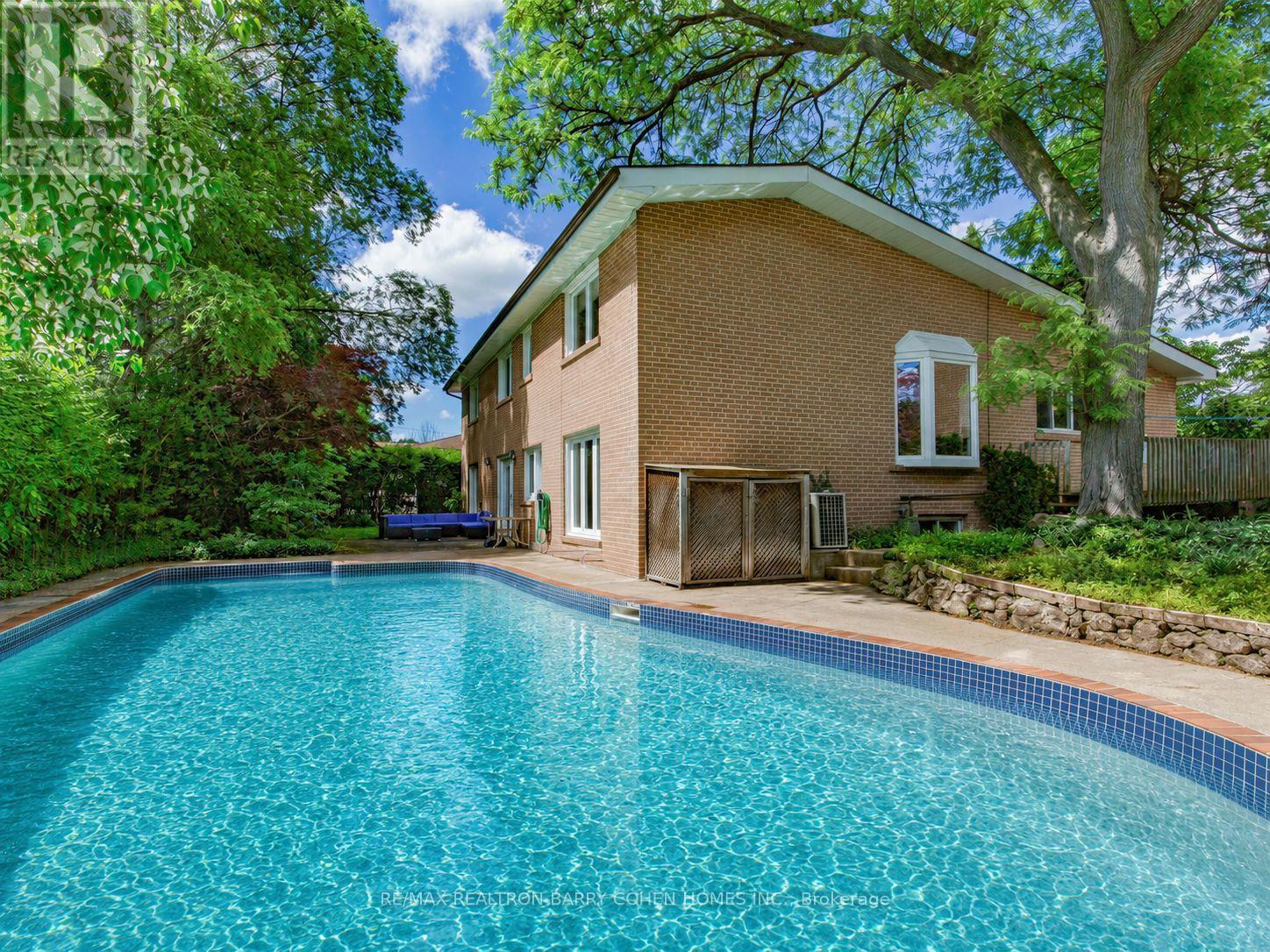 8 Boldmere Crescent, Toronto, ON