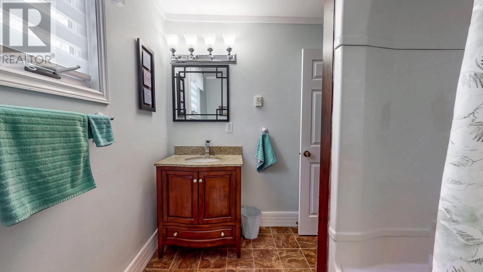 92 Watson Crescent, St. John'S, NL