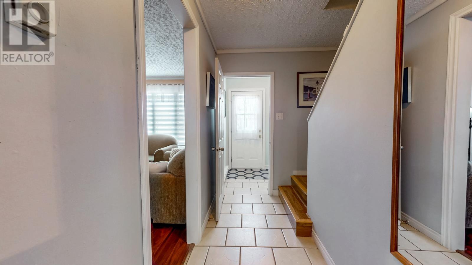 92 Watson Crescent, St. John'S, NL