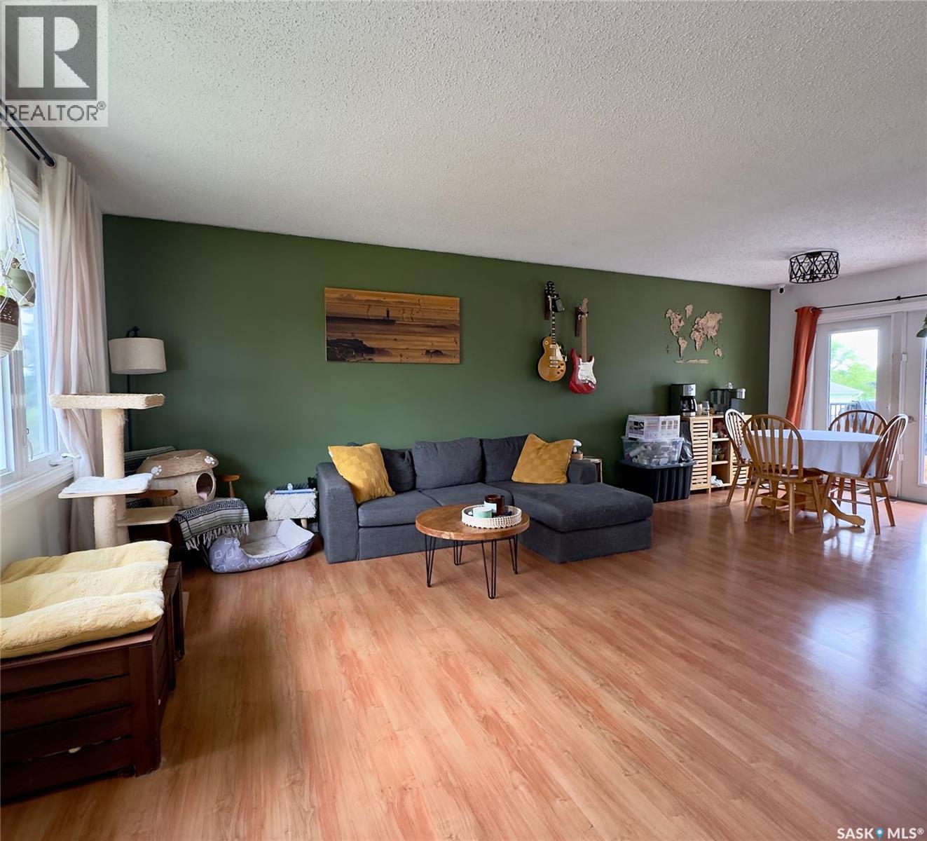 6007 Neufeld Avenue, Waldheim, SK