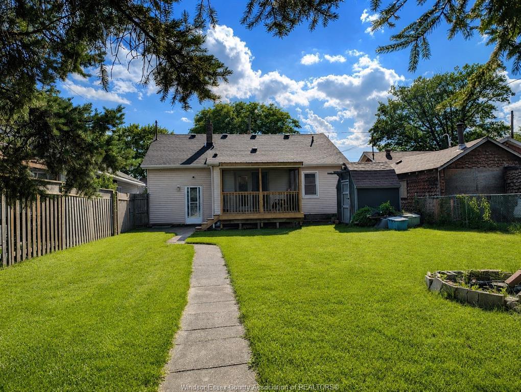 1982 Westminster, Windsor, ON