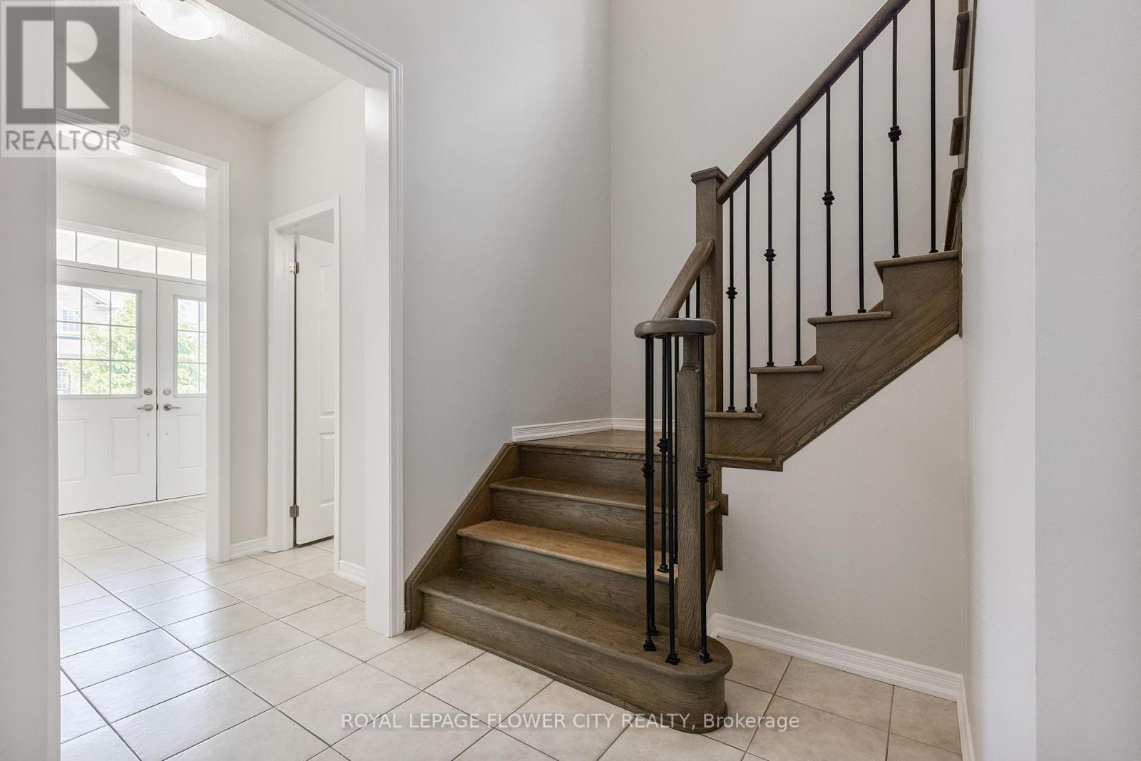 25 Munro Circle, Brant, ON