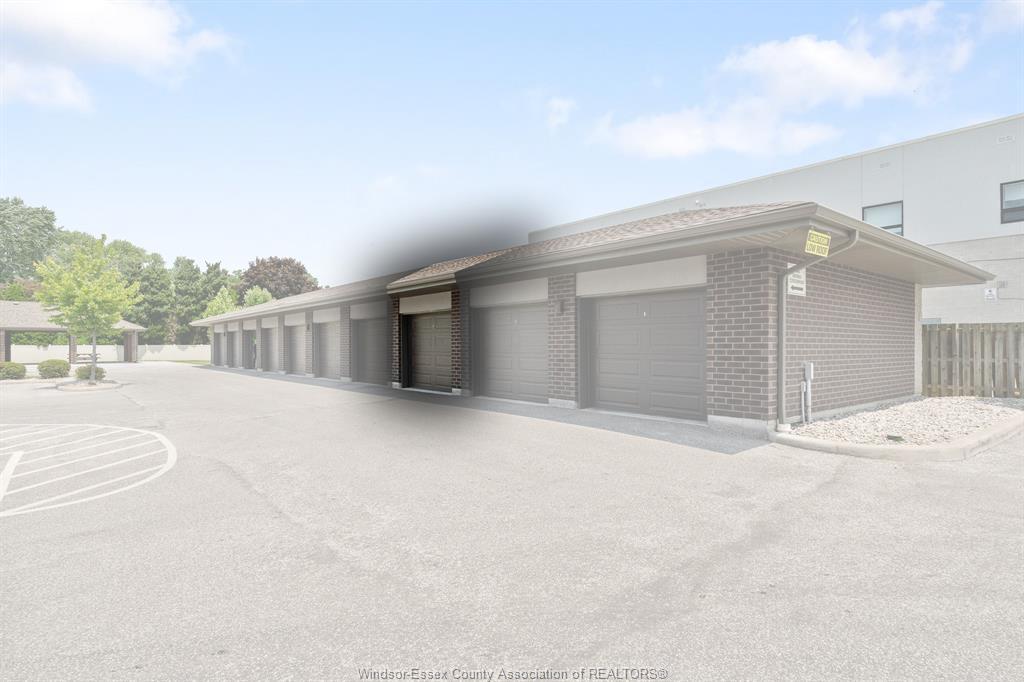 321-5840 Newman, Lasalle, ON