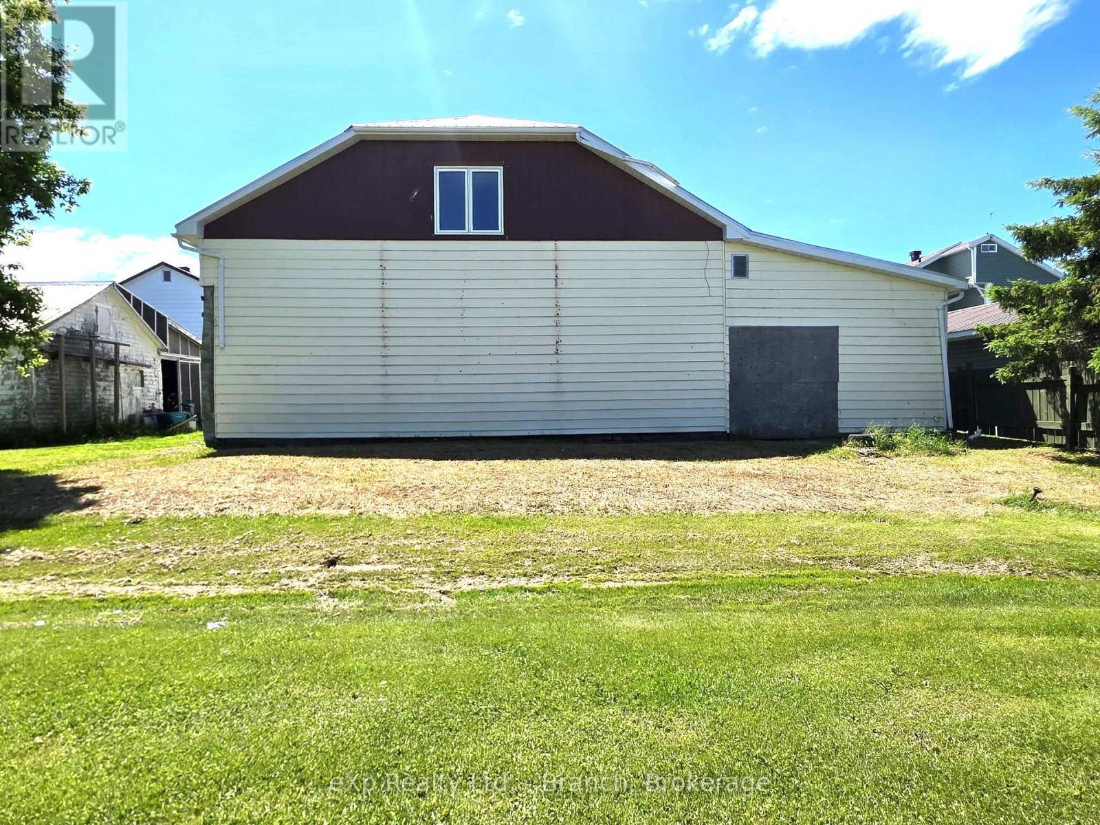 60 Tenth Street E, Armstrong (Earlton), ON