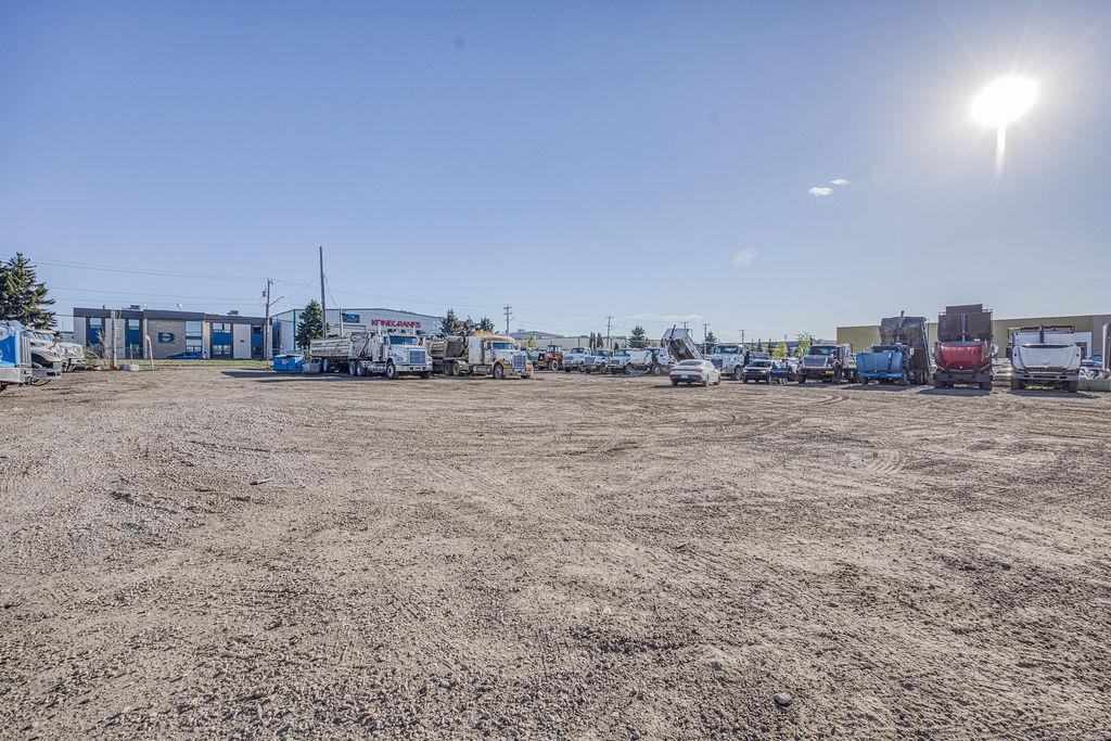 3652 74 Ave Nw, Edmonton, AB