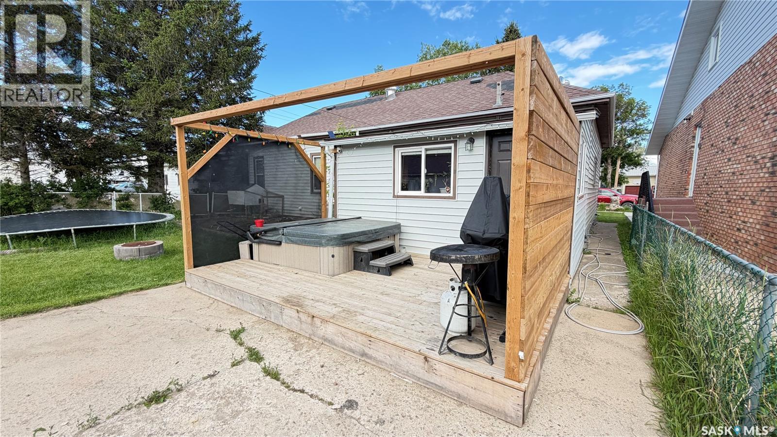 103 Walsh Street, Maple Creek, SK