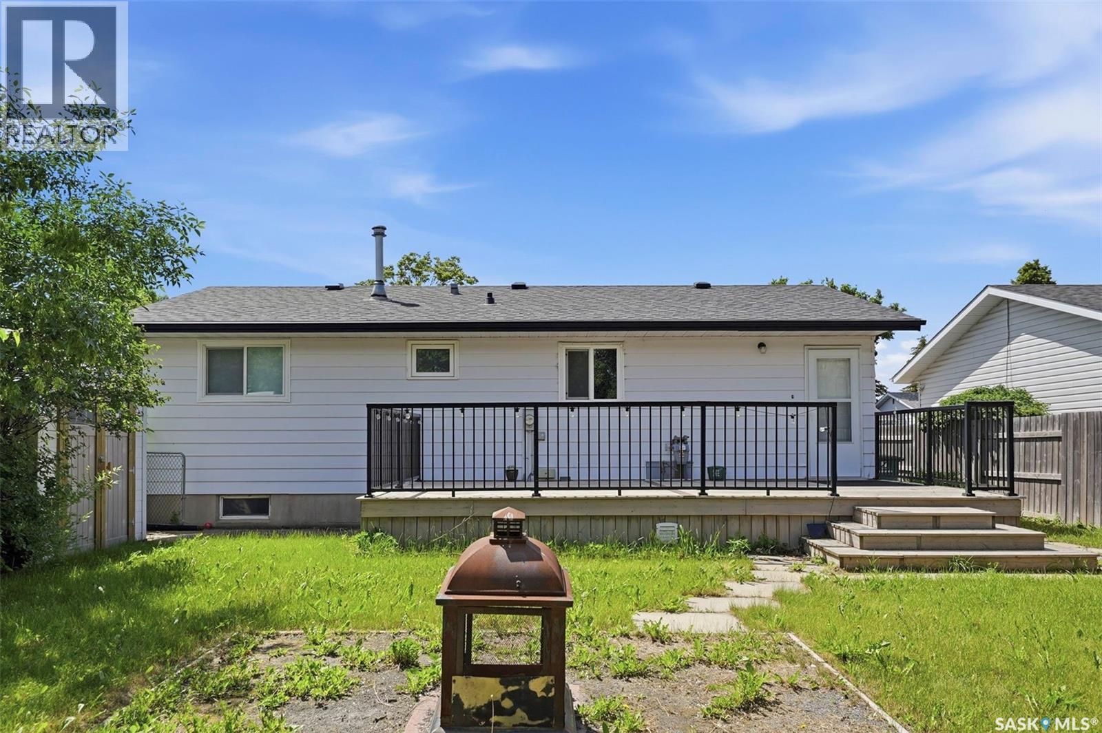 106 Sclandens Place, Saskatoon, SK