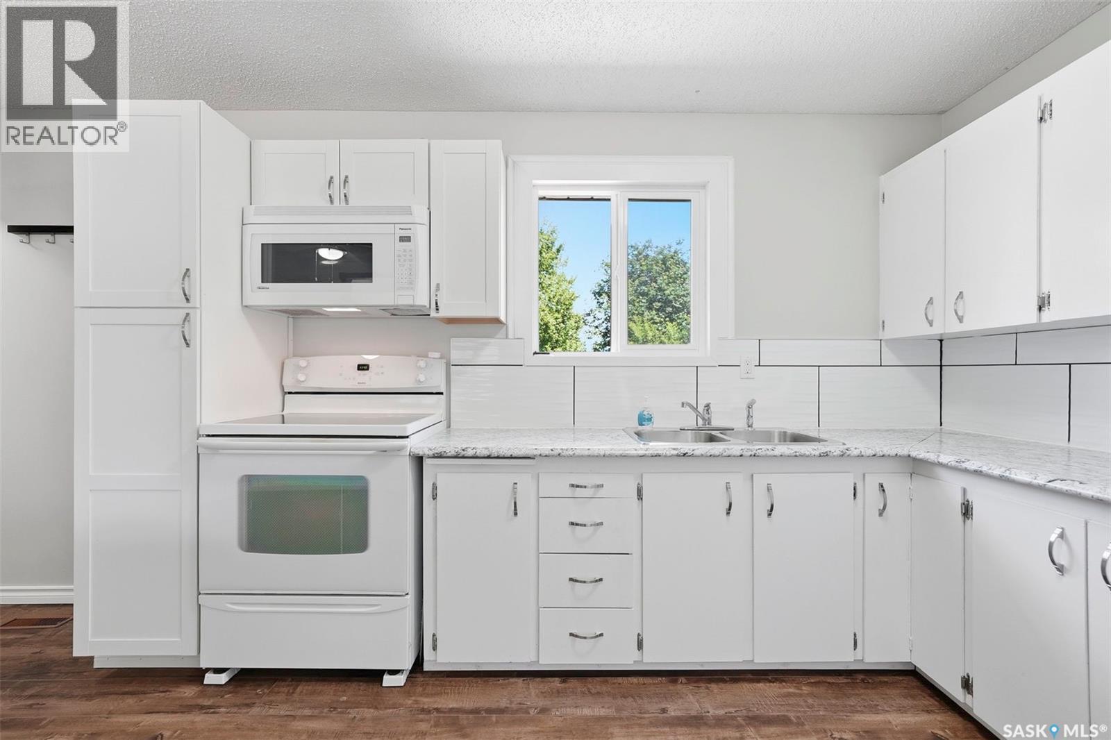 106 Sclandens Place, Saskatoon, SK