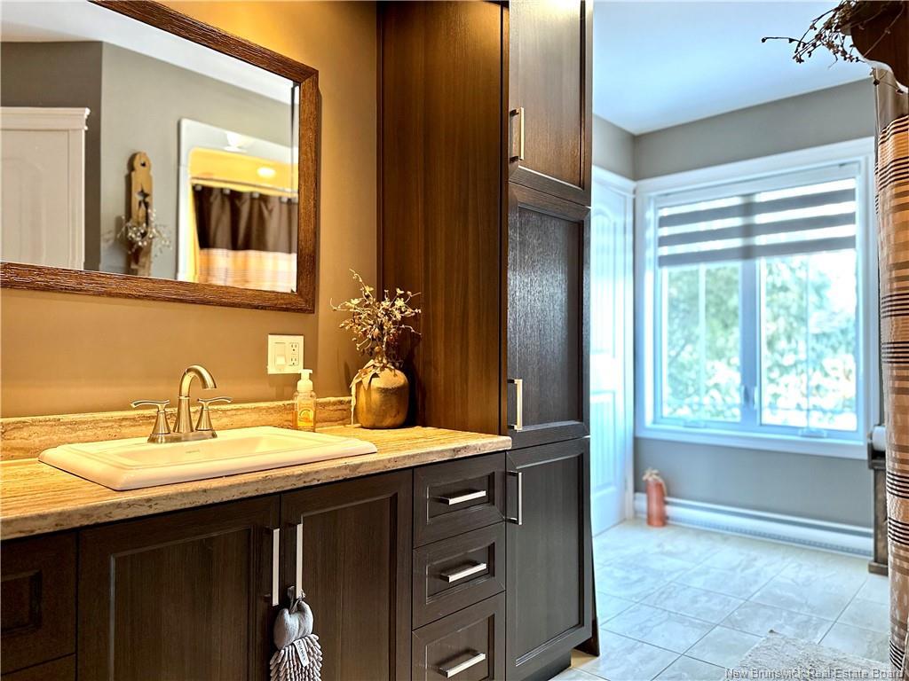 18 Rue Principale, Sainte-Anne-De-Madawaska, NB
