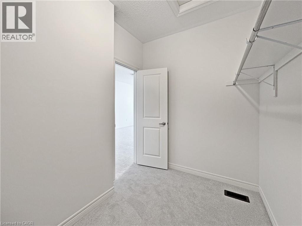 PRIMARY WALK-IN CLOSET - 82 Gledhill Crescent, Cambridge, ON - Indoor