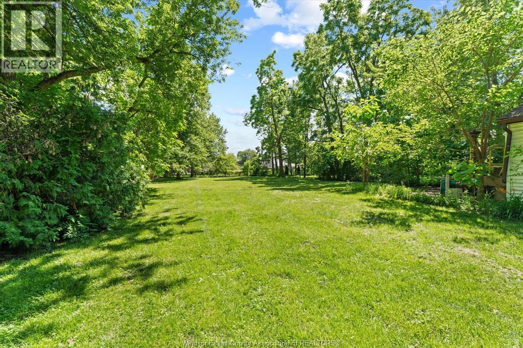 3555 County Rd 42, Windsor, ON
