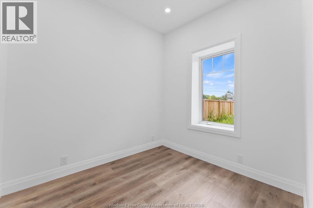 229 Aylmer, Windsor, ON
