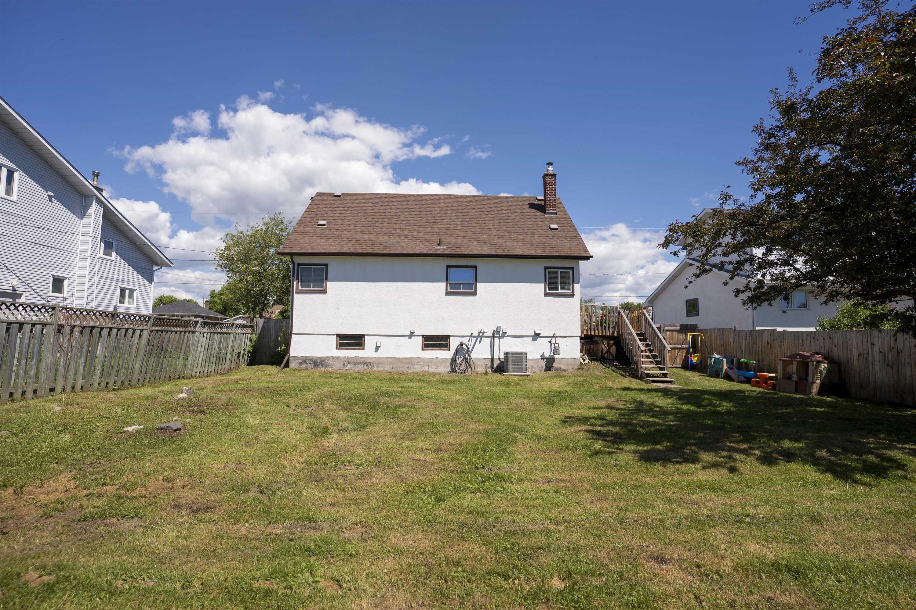 79 Vera Avenue, Thunder Bay, ON