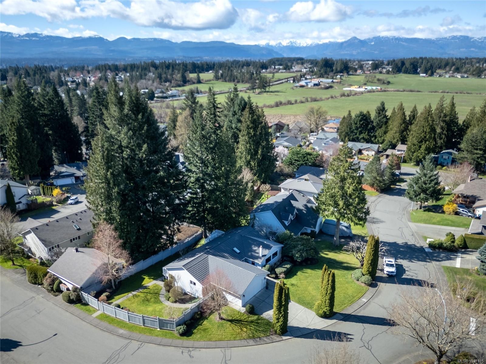 1580 Beaconsfield Cres, Comox, BC