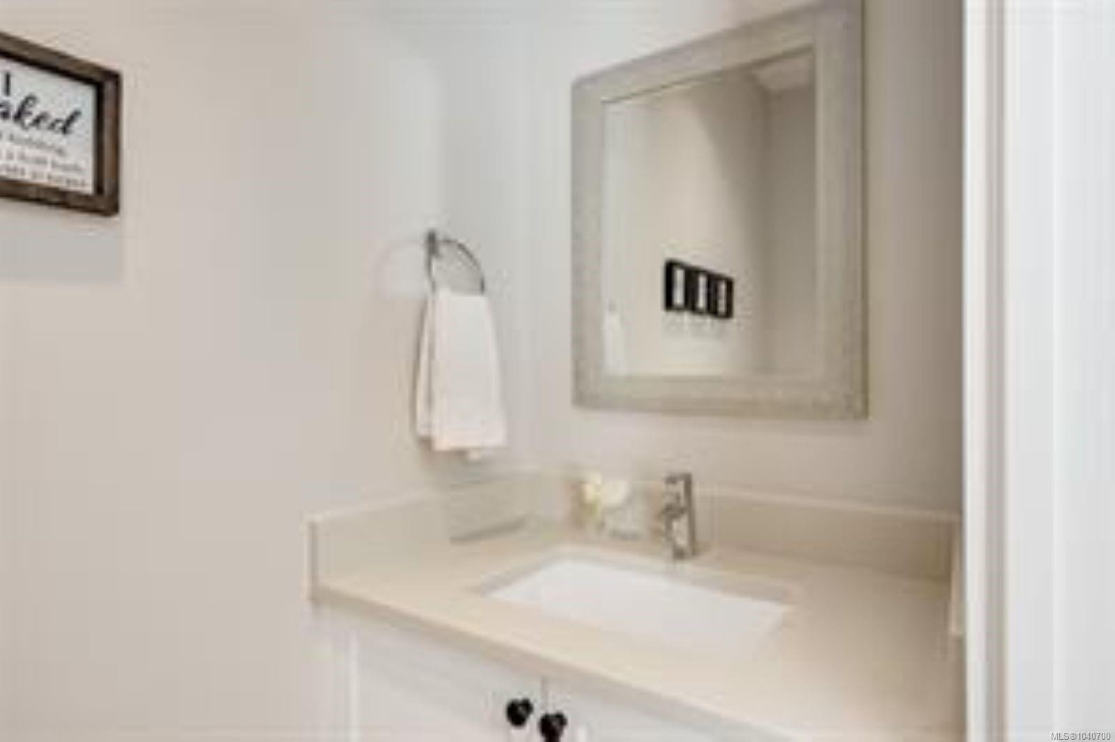 #3-10480 Resthaven Dr, Sidney, BC