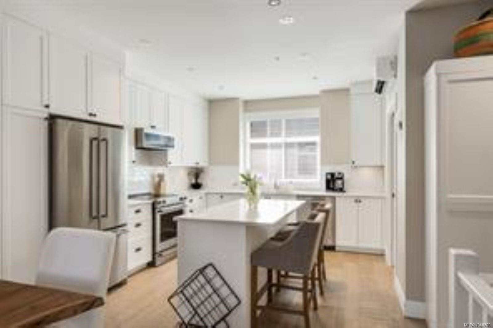 #3-10480 Resthaven Dr, Sidney, BC