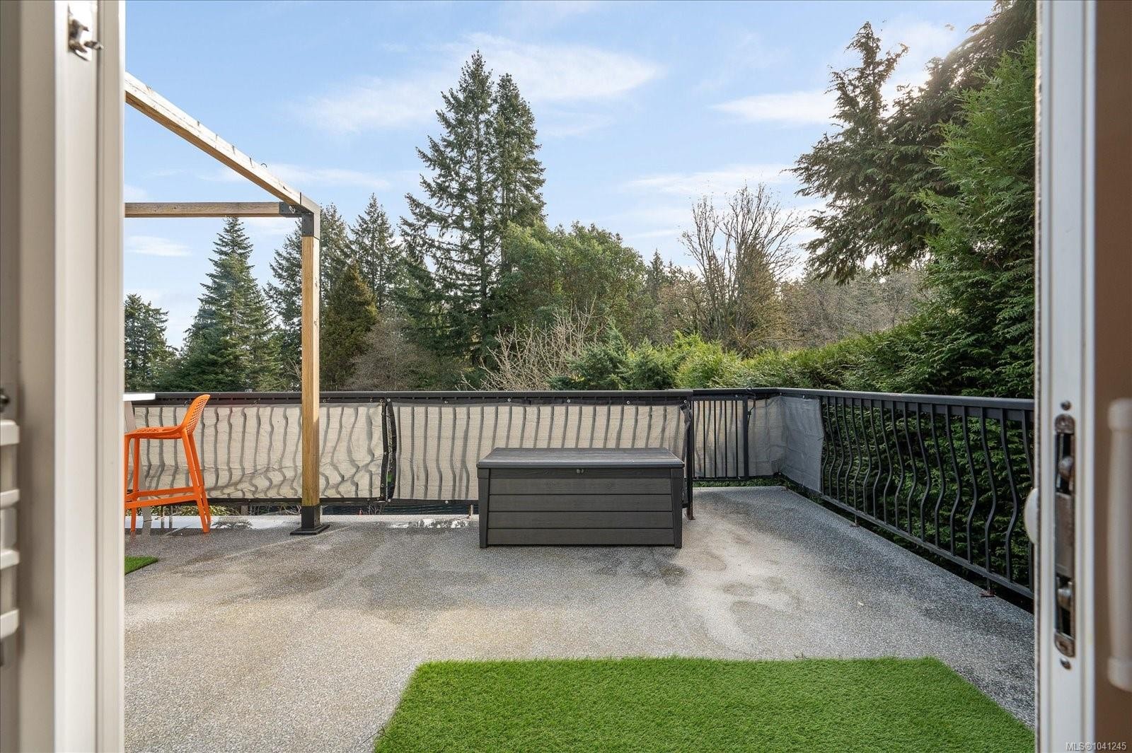 11041 Chemainus Rd, Ladysmith, BC