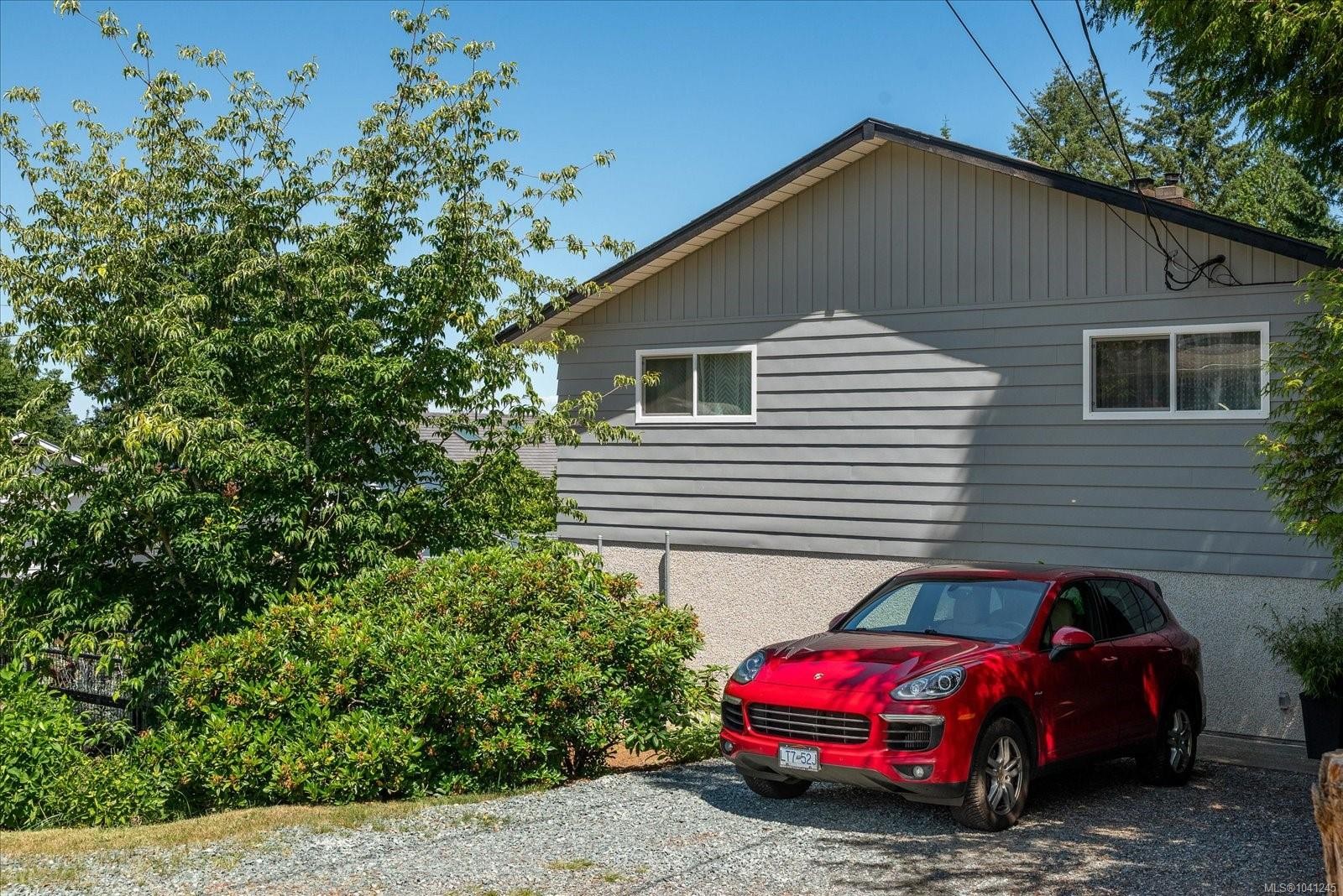 11041 Chemainus Rd, Ladysmith, BC