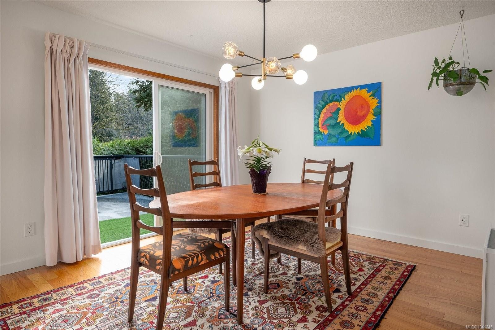 11041 Chemainus Rd, Ladysmith, BC