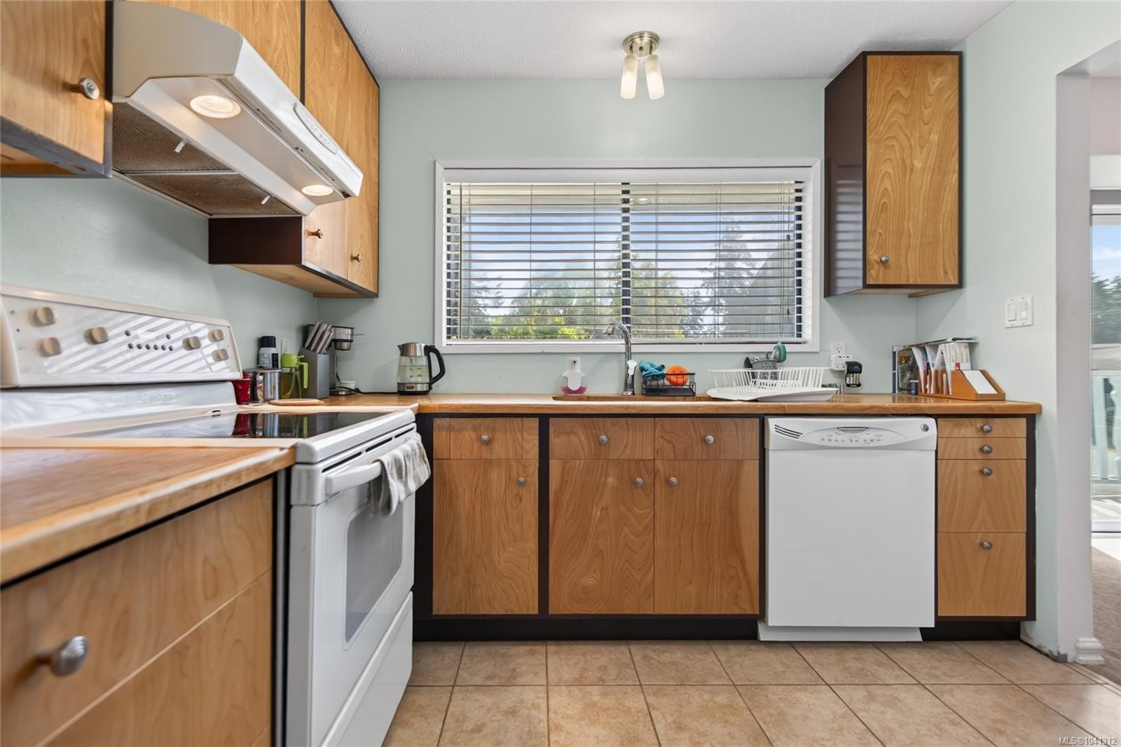 1663 Belair Rd, Comox, BC