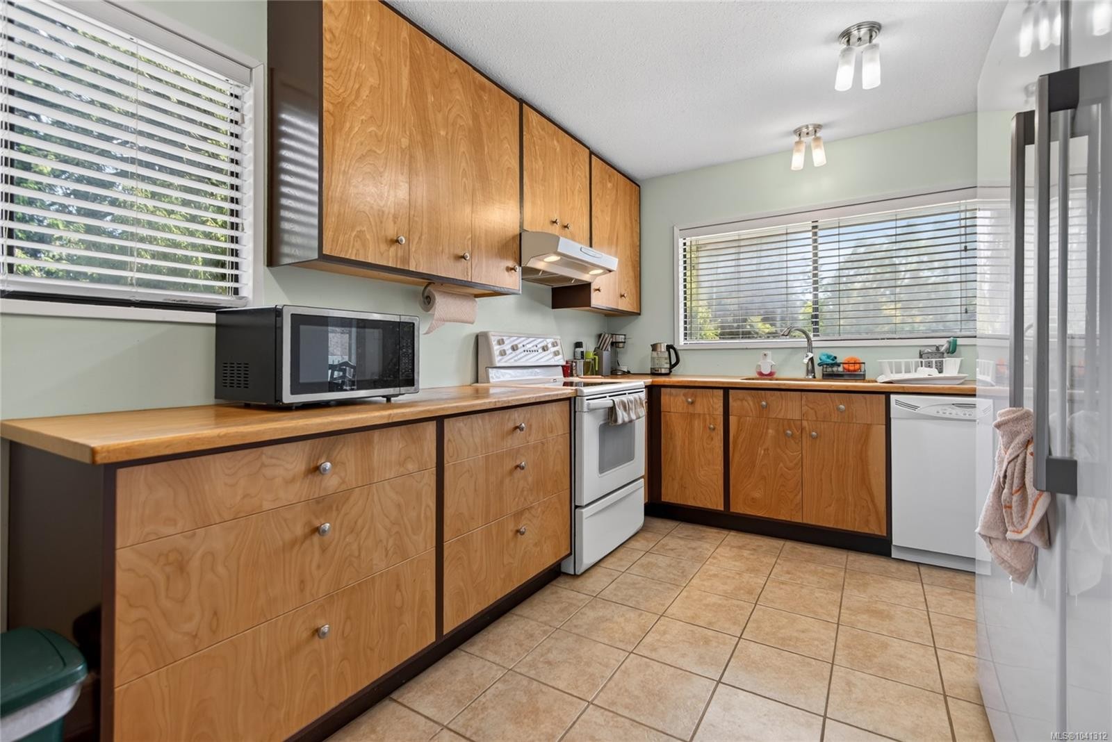 1663 Belair Rd, Comox, BC