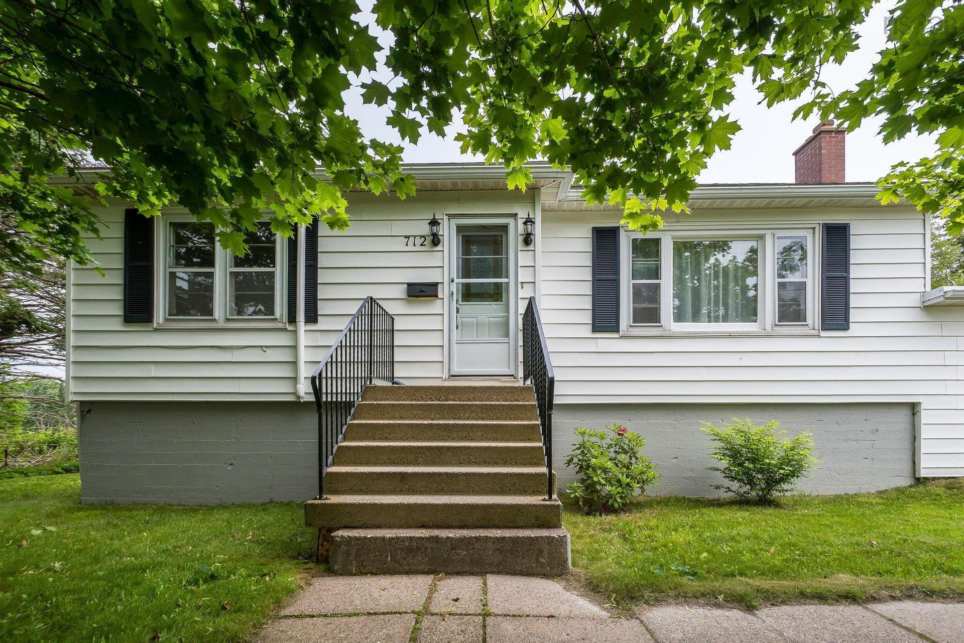 712 Herring Cove Road, Spryfield, NS