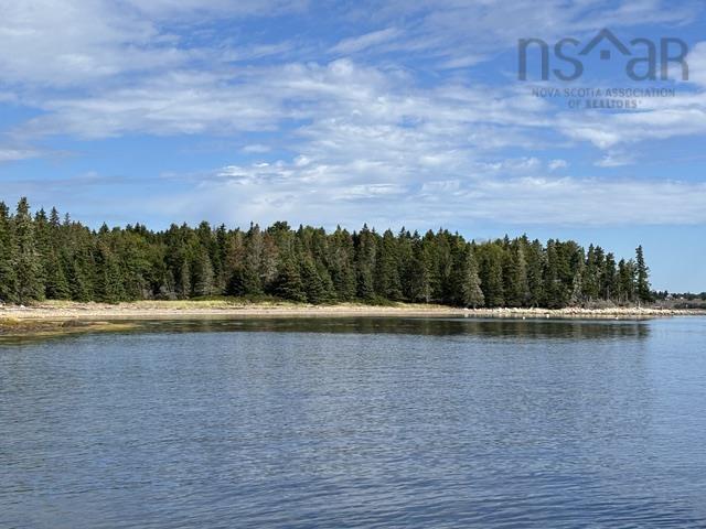 244 Zwicker Island, Indian Point, NS
