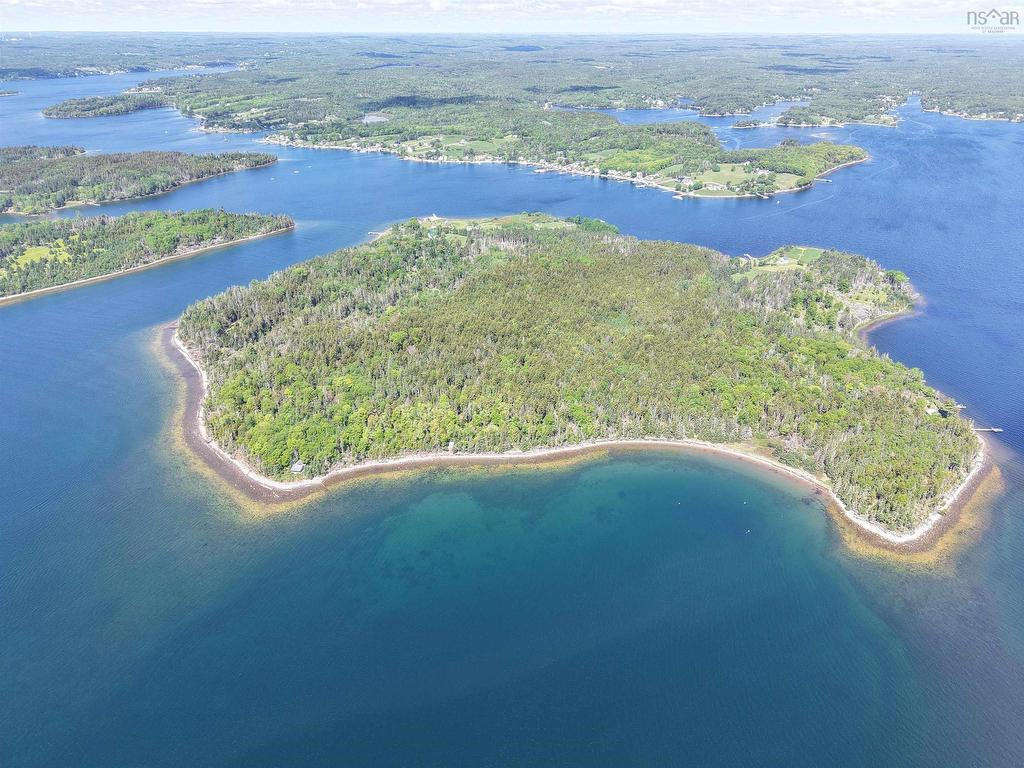 244 Zwicker Island, Indian Point, NS