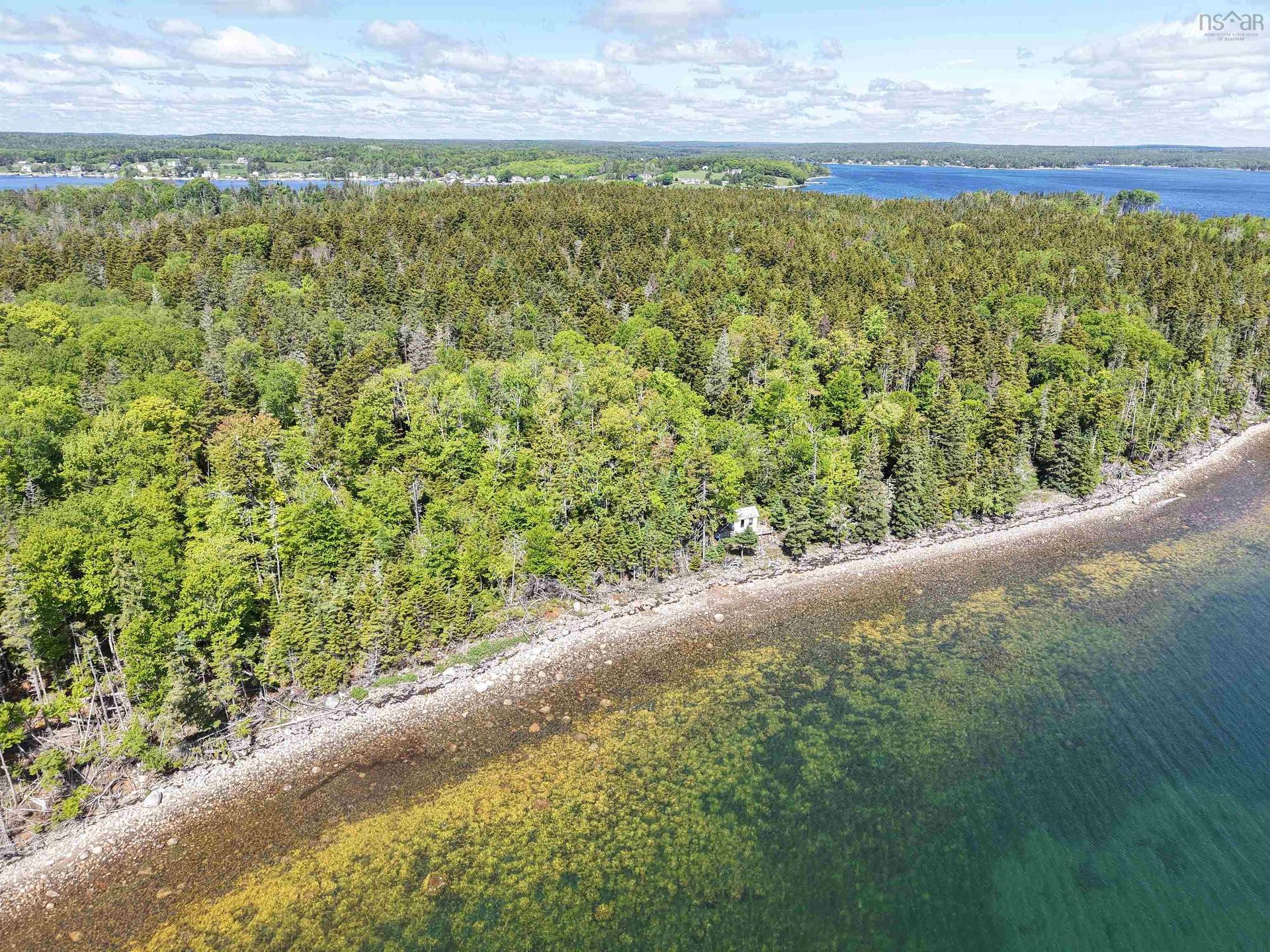 244 Zwicker Island, Indian Point, NS