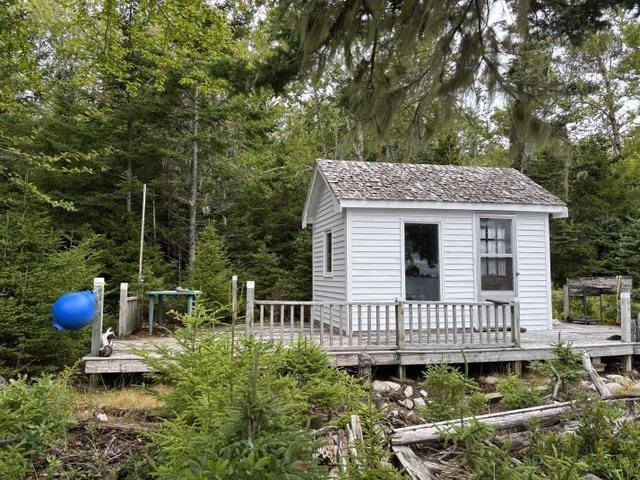 244 Zwicker Island, Indian Point, NS