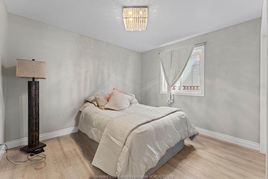 2498 Bernard, Windsor, ON
