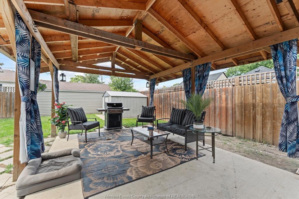 2498 Bernard, Windsor, ON