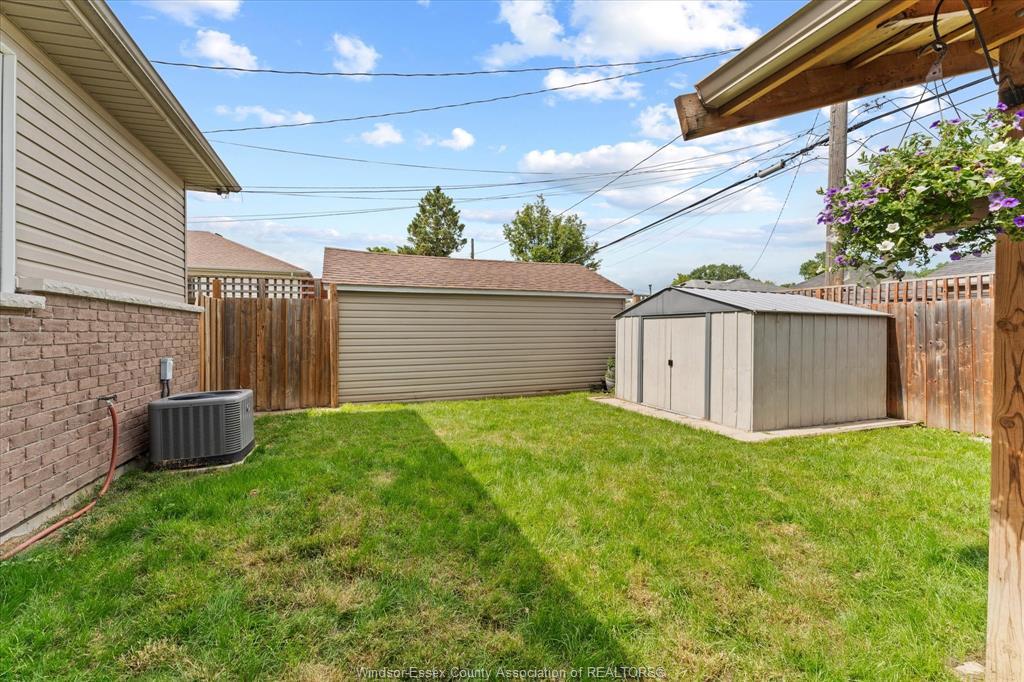 2498 Bernard, Windsor, ON